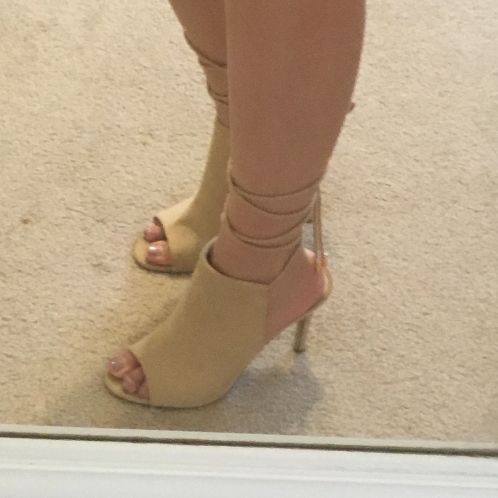 Stylish nude lace up heels Forever 21